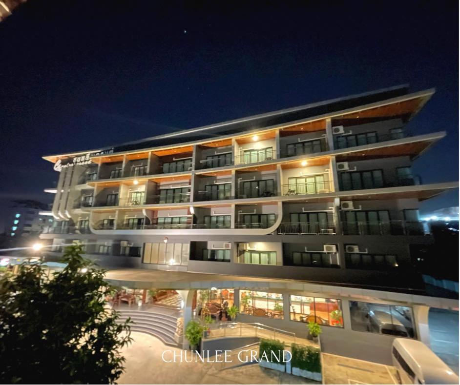 Chunlee Grand Korat Hotel Nakhonratchasima Екстериор снимка