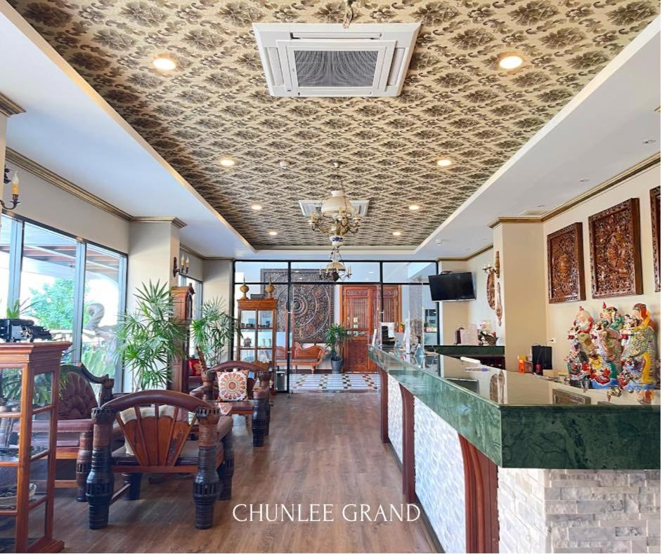 Chunlee Grand Korat Hotel Nakhonratchasima Екстериор снимка