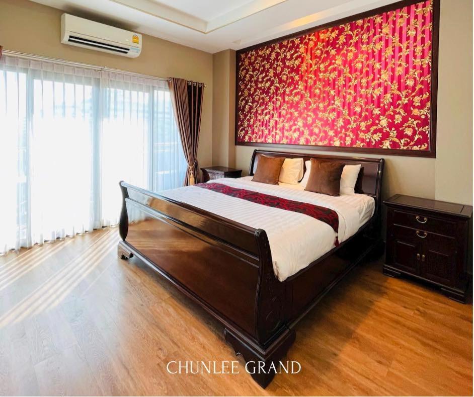 Chunlee Grand Korat Hotel Nakhonratchasima Екстериор снимка