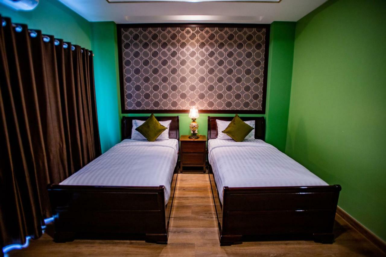 Chunlee Grand Korat Hotel Nakhonratchasima Екстериор снимка