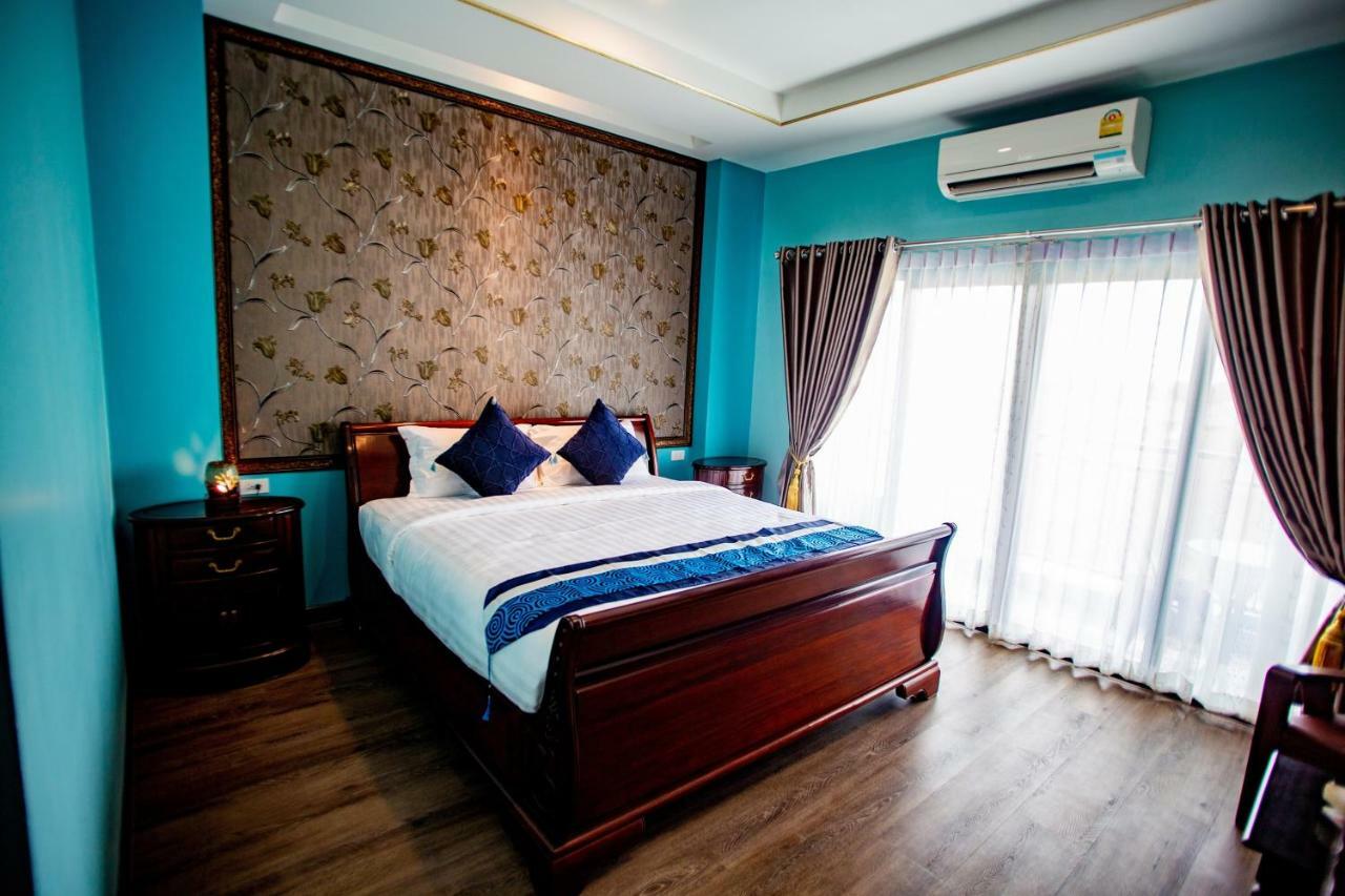 Chunlee Grand Korat Hotel Nakhonratchasima Екстериор снимка