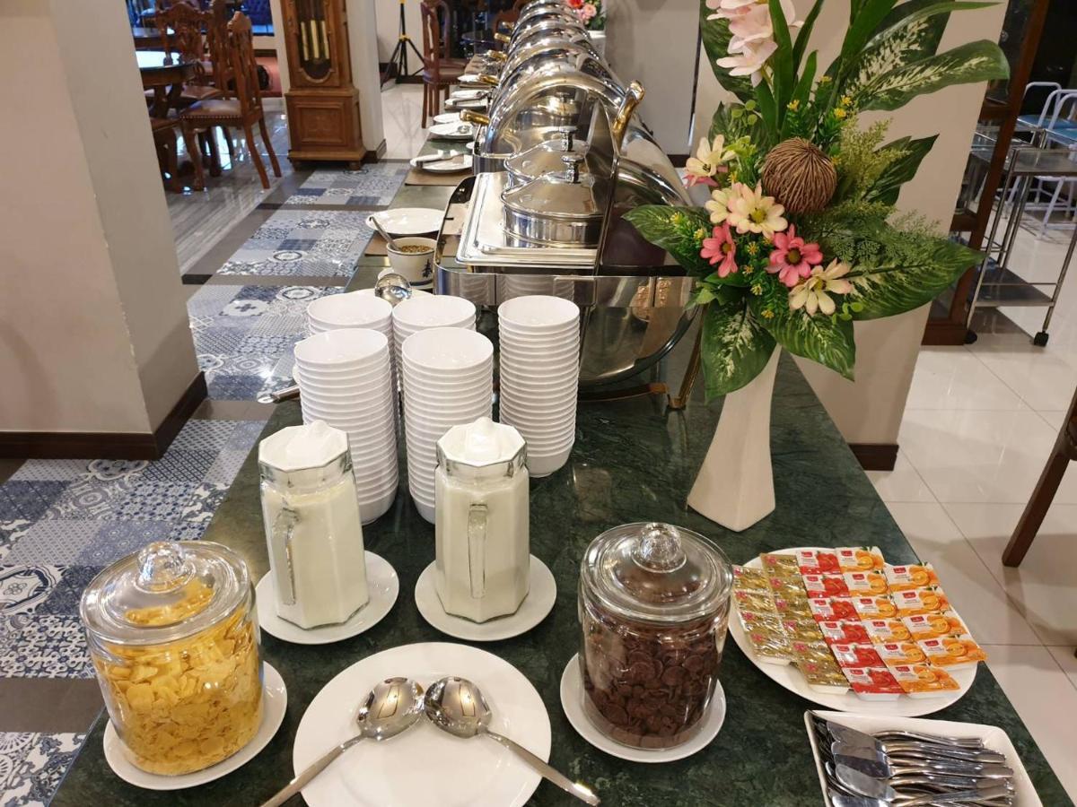 Chunlee Grand Korat Hotel Nakhonratchasima Екстериор снимка